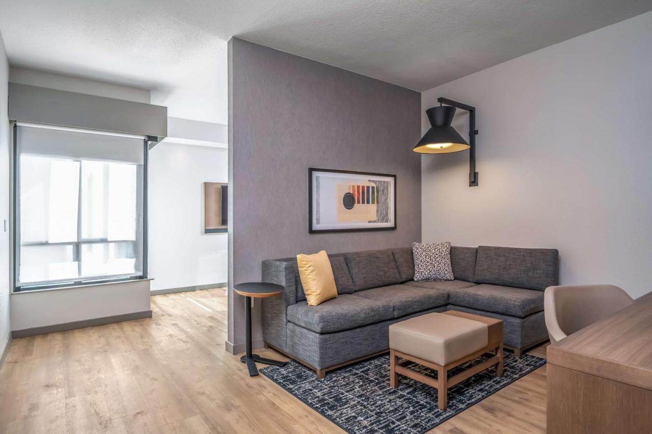 Hyatt Place Gainesville Downtown Экстерьер фото