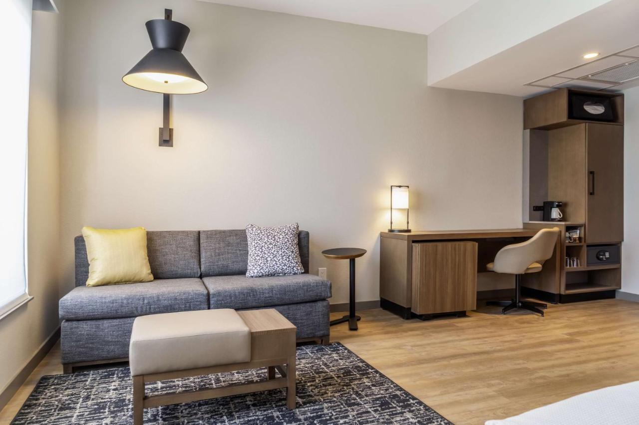 Hyatt Place Gainesville Downtown Экстерьер фото