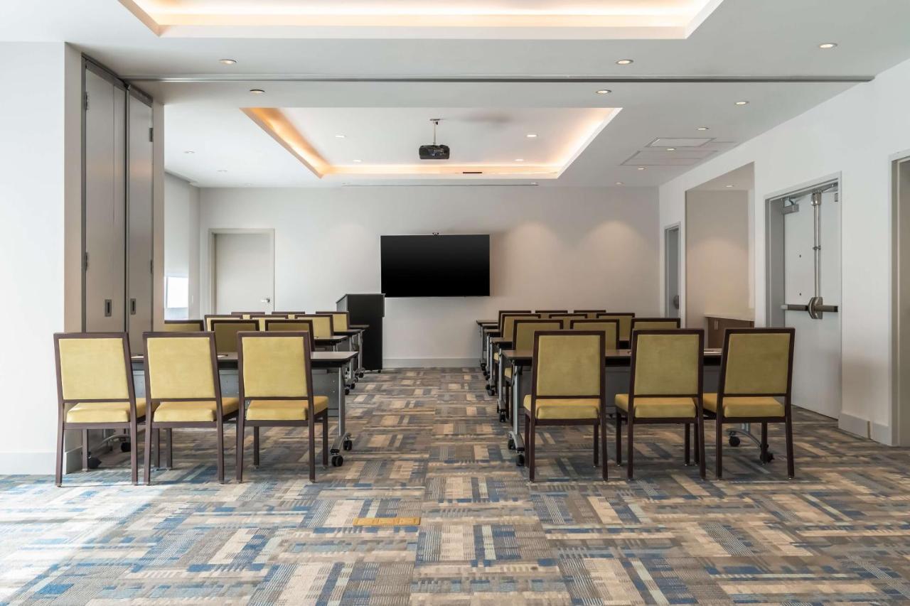 Hyatt Place Gainesville Downtown Экстерьер фото